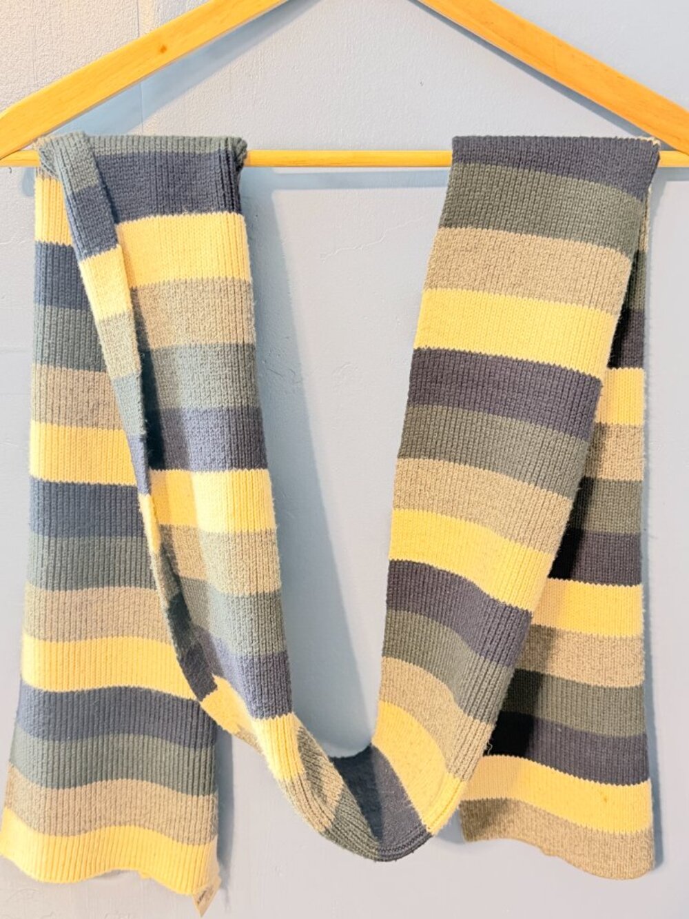 Aeropostale Colorful Striped Knit Scarf 72"L and 9"W Unisex 100% Acrylic Wool
